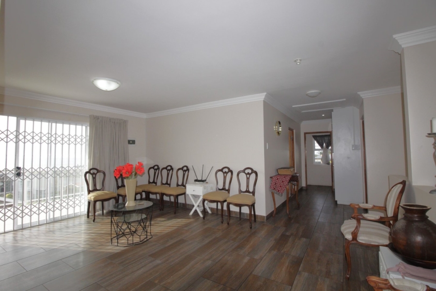 3 Bedroom Property for Sale in Wavecrest Eastern Cape